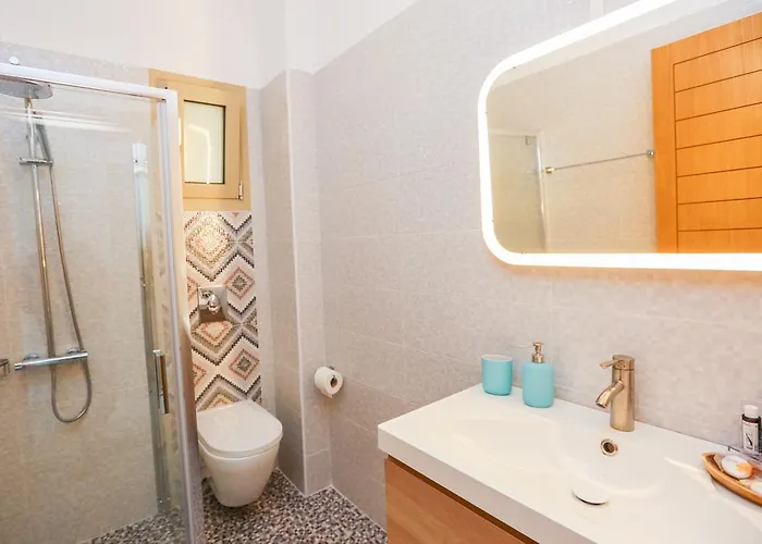 Saint George & Apartment *